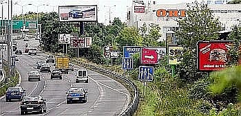 Billboardy u silnic ještě nadlouho zůstanou